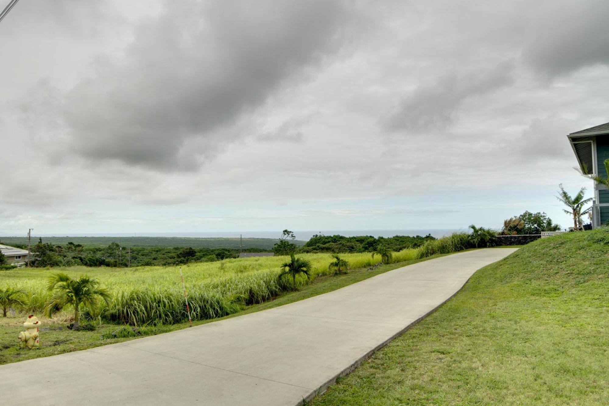 The Aloha Green House Retreat With Ocean Views! Naalehu Buitenkant foto